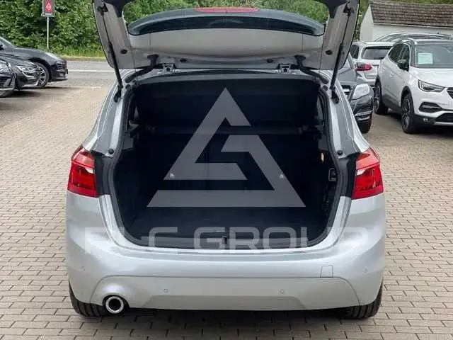 2019 BMW 218