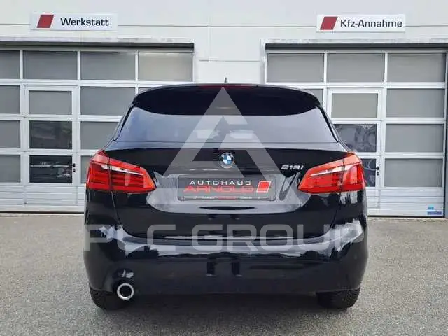 2019 BMW 218