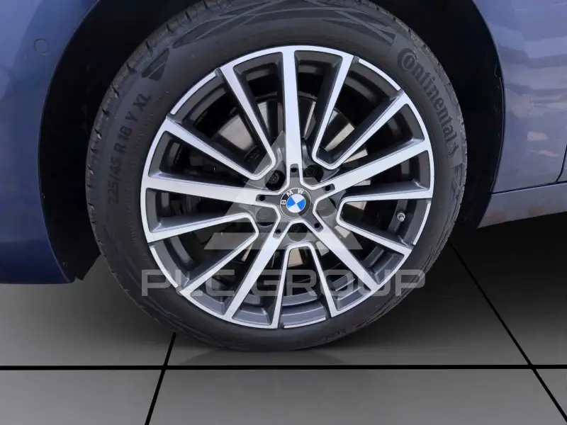 2019 BMW 218
