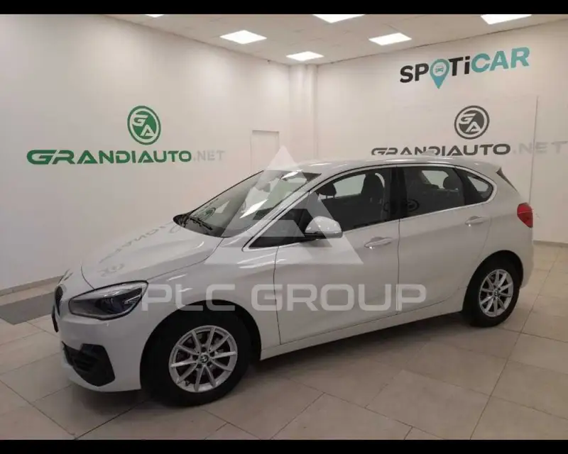 2019 BMW 218