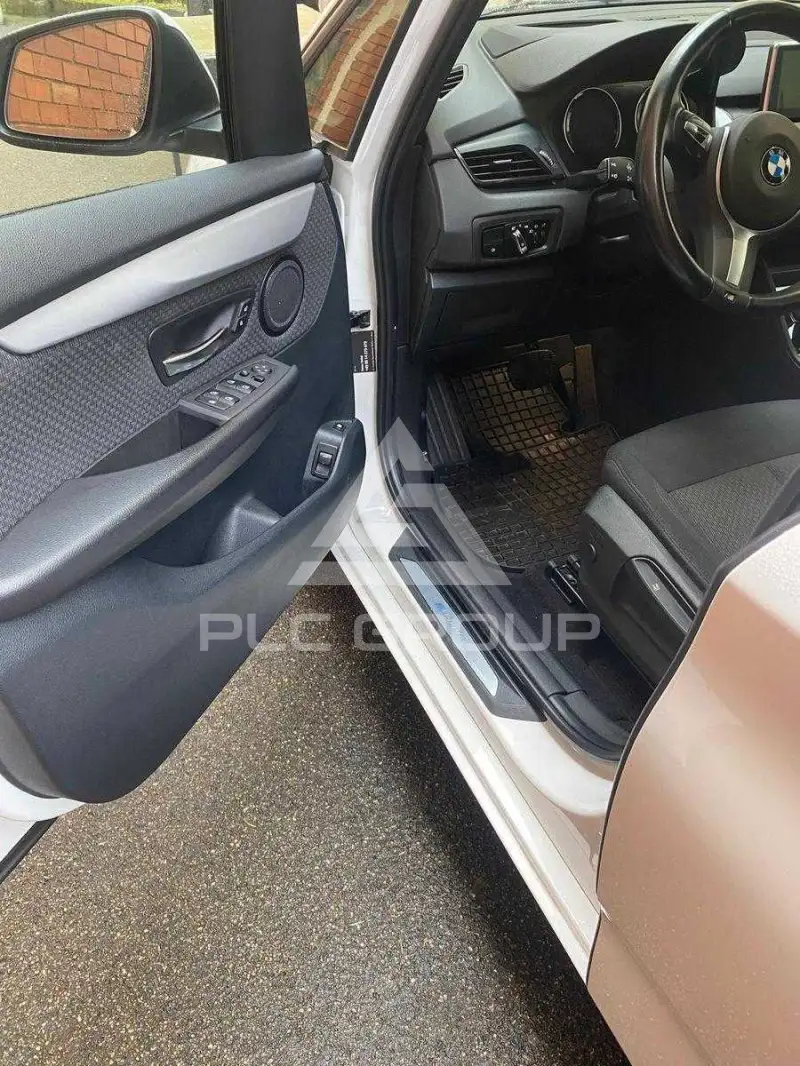 2019 BMW 218
