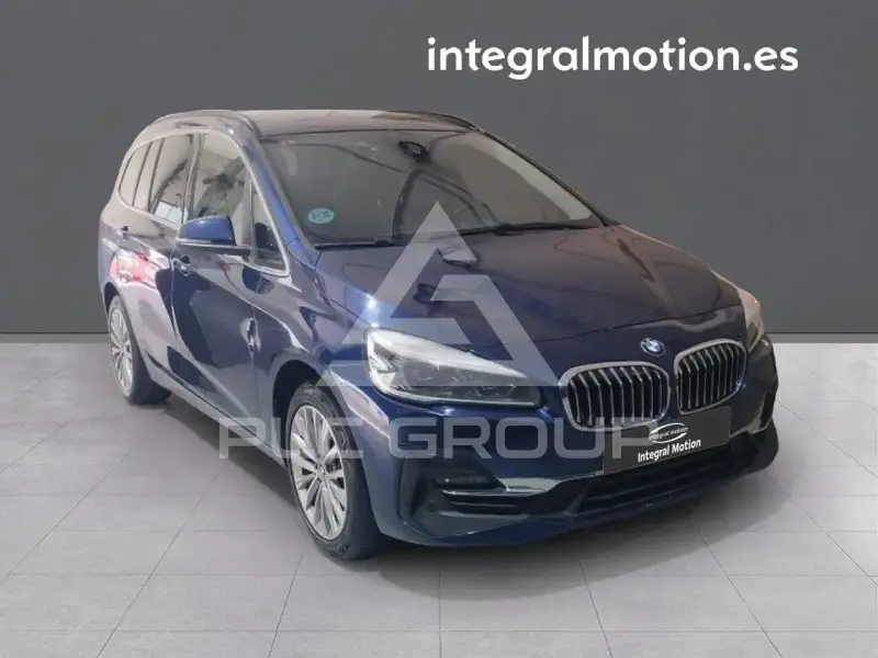 2019 BMW 218