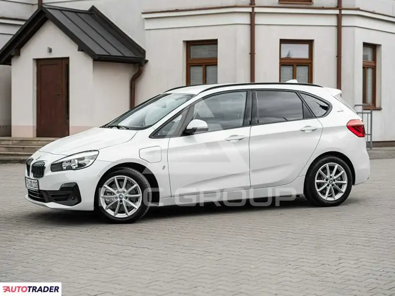 2019 BMW 218