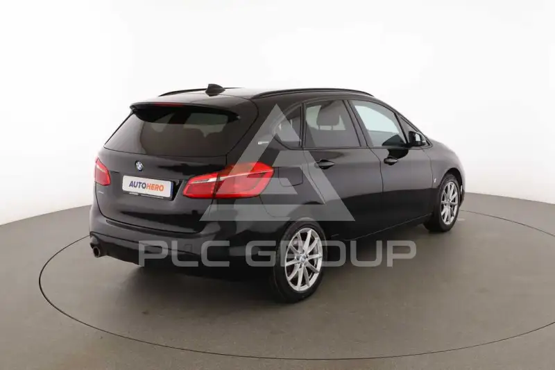 2019 BMW 218