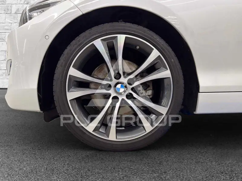 2019 BMW 218