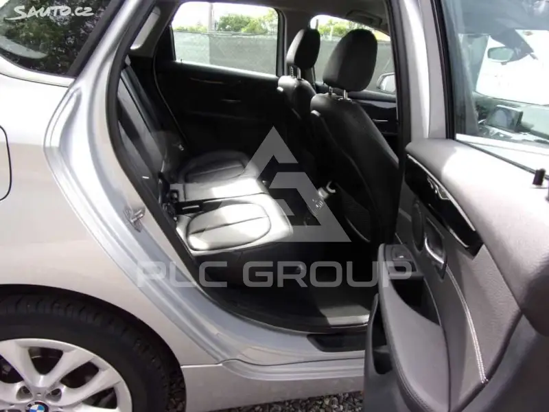 2019 BMW 218