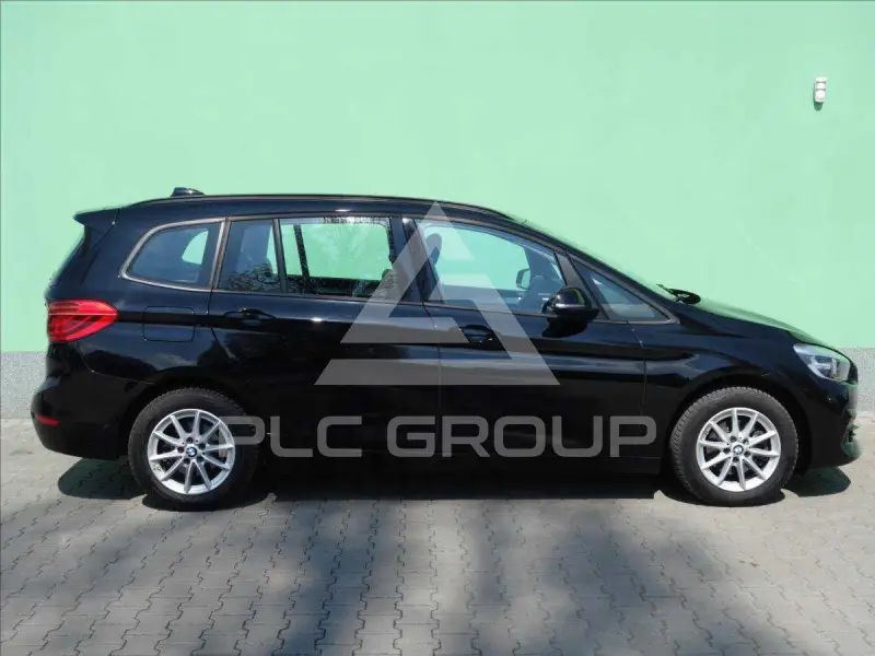 2019 BMW 218