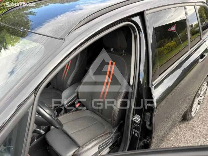 2019 BMW 218