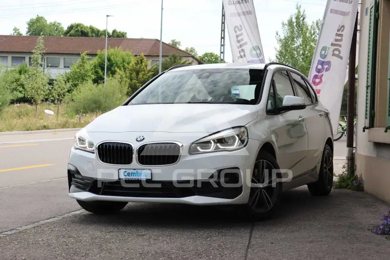 2019 BMW 218