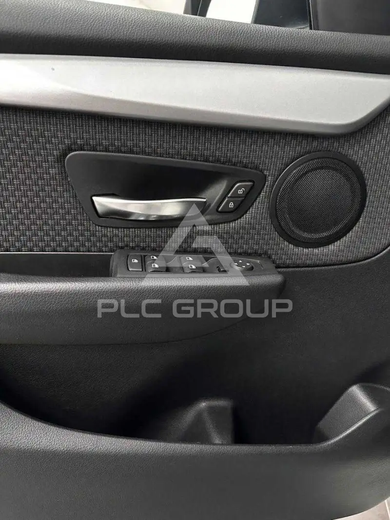 2019 BMW 218