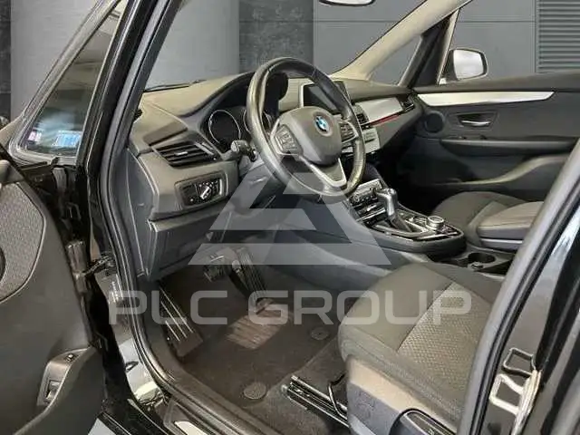 2019 BMW 218