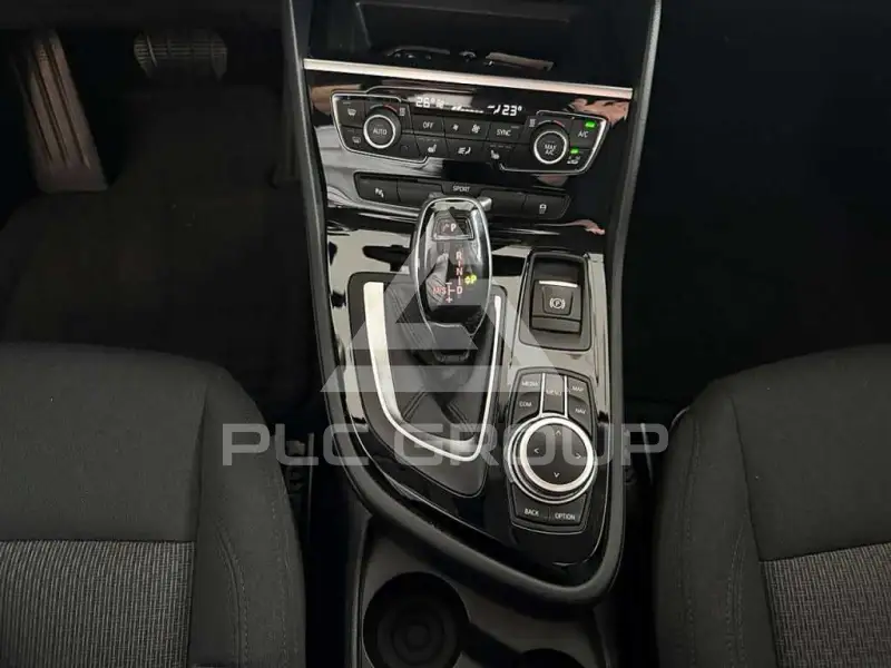 2019 BMW 218