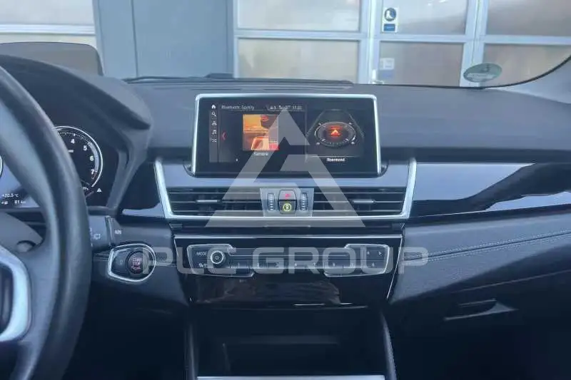 2019 BMW 218