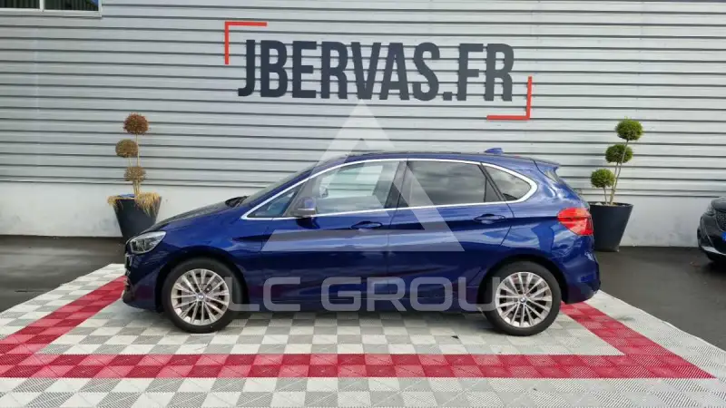 2019 BMW 218
