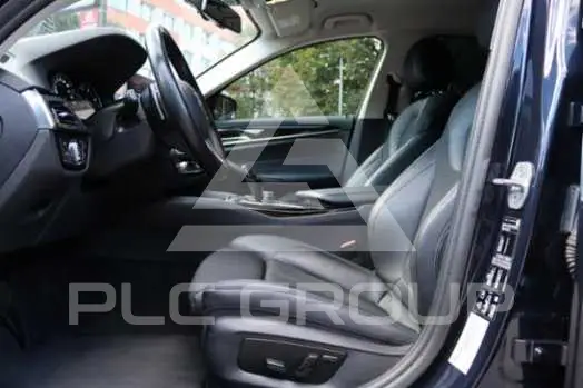 2019 BMW 523