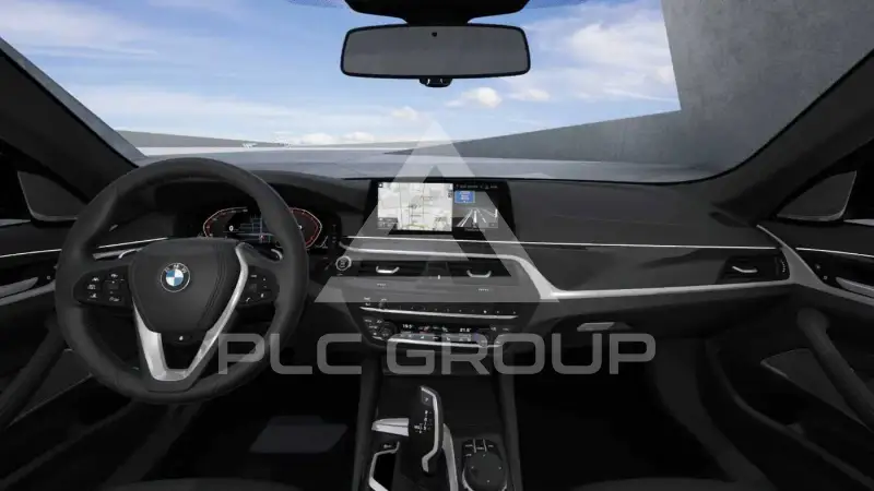 2019 BMW 523