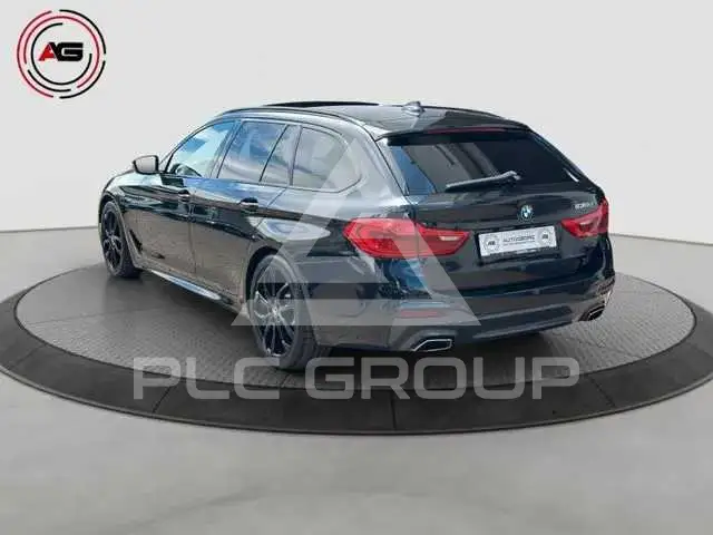 2019 BMW 523