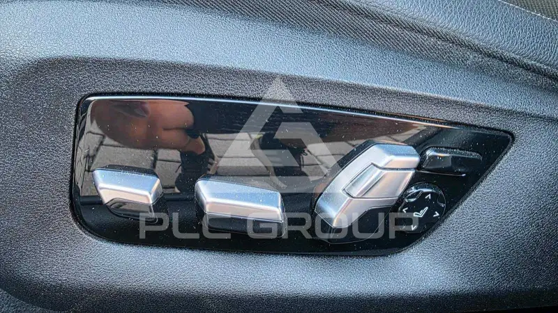 2019 BMW 523