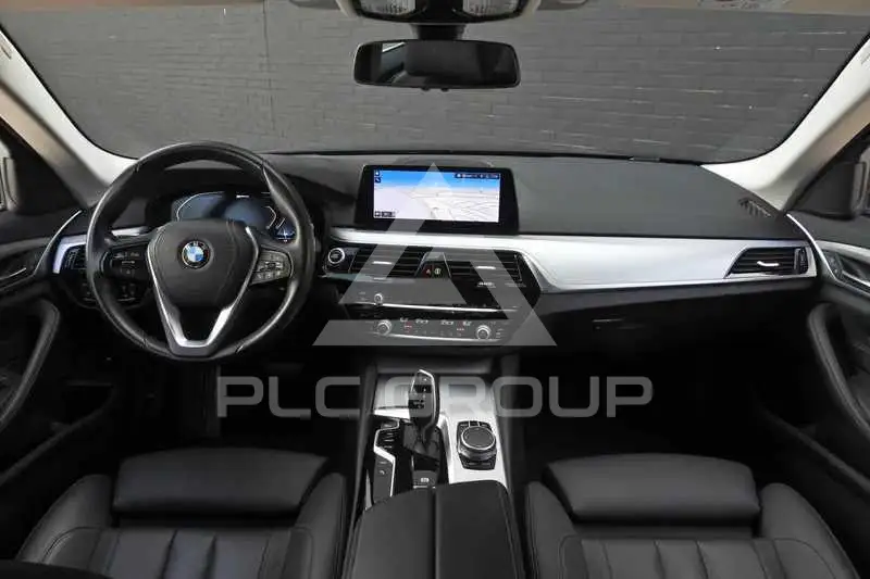 2019 BMW 523
