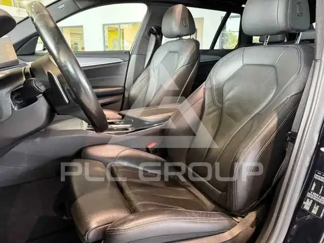 2019 BMW 523