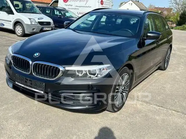 2019 BMW 523