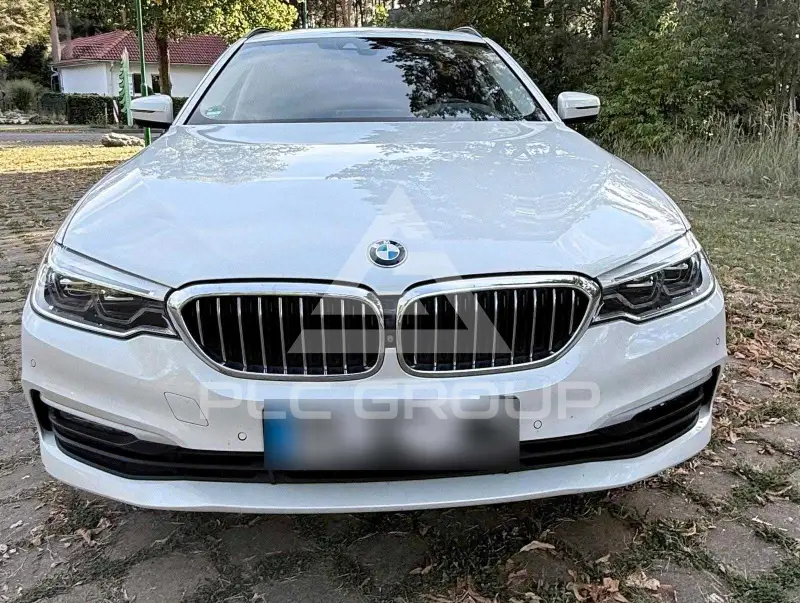2019 BMW 523
