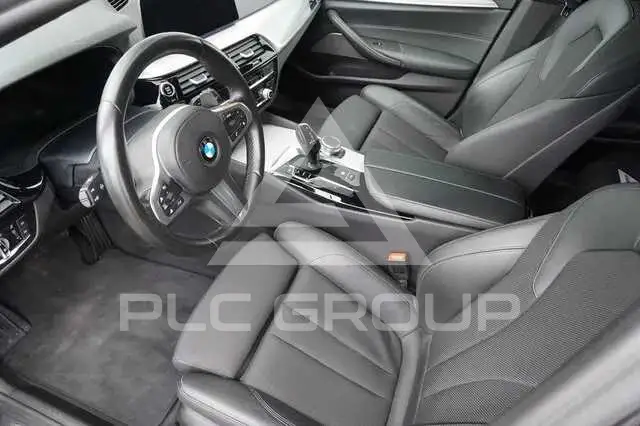 2019 BMW 523
