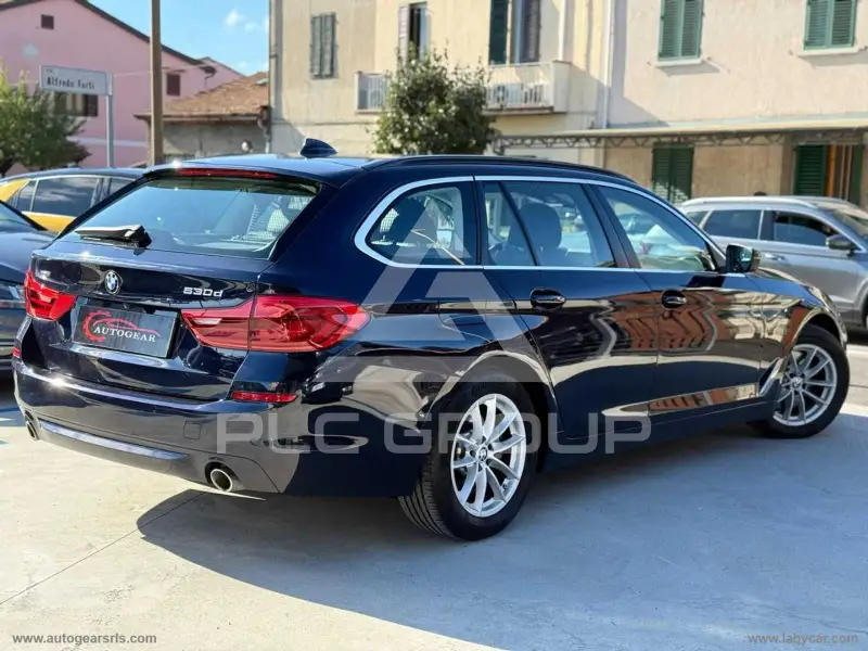 2019 BMW 523