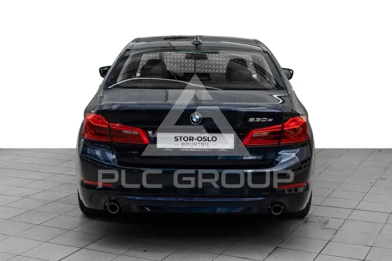 2019 BMW 523