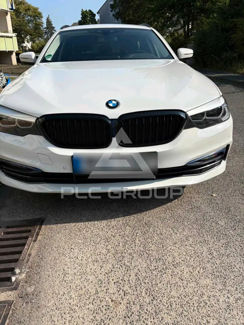 2019 BMW 523