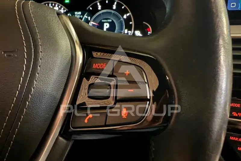2019 BMW 523