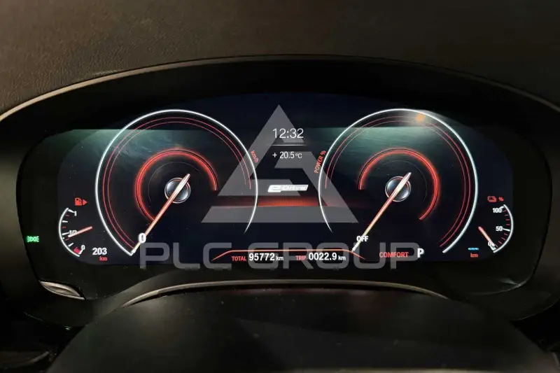 2019 BMW 523