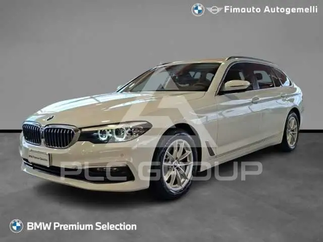 2019 BMW 523