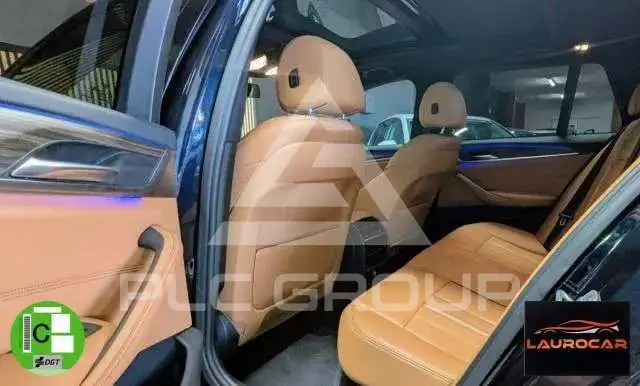 2019 BMW 523