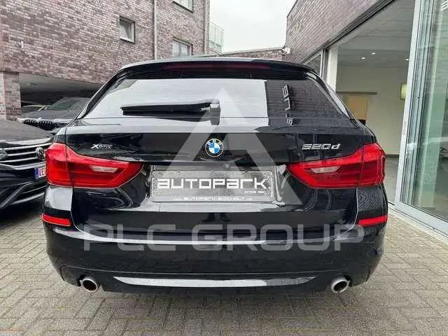 2019 BMW 523