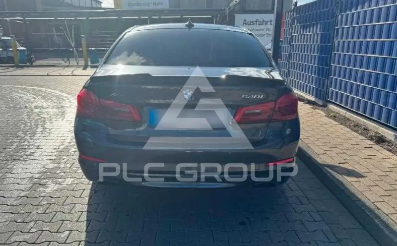 2019 BMW 523