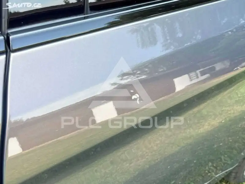 2019 BMW 523
