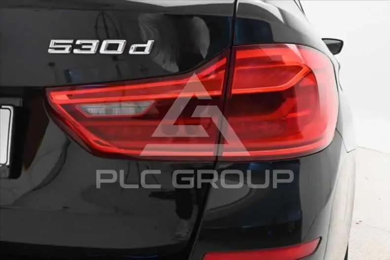 2019 BMW 523
