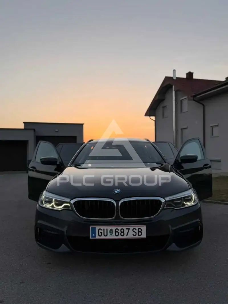 2019 BMW 523