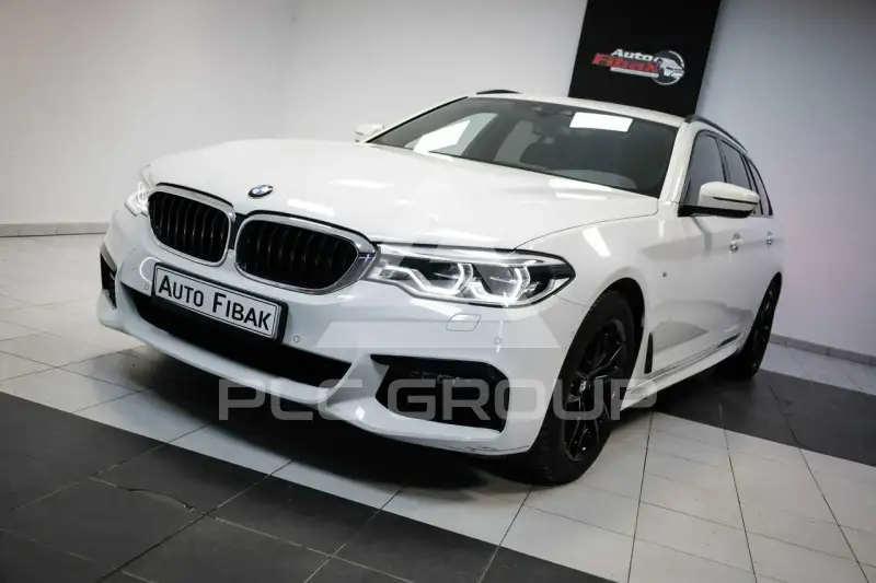 2019 BMW 523
