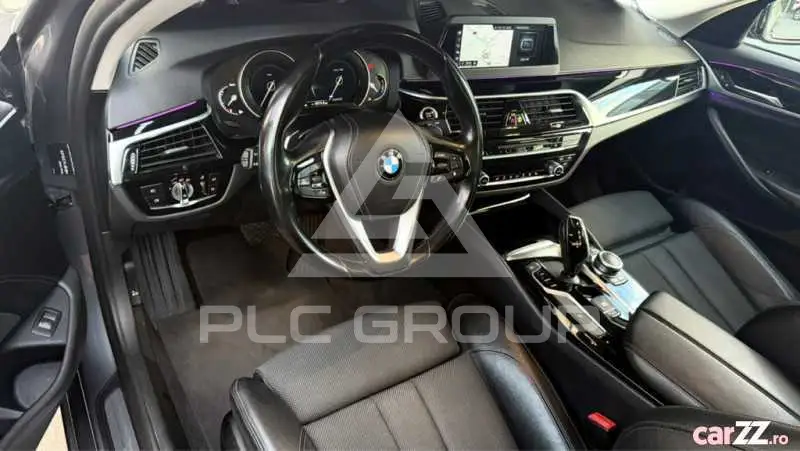 2019 BMW 523