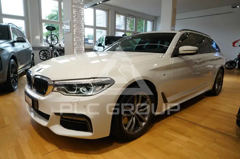 2019 BMW 523