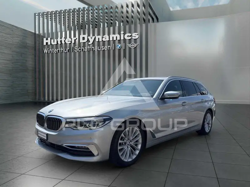 2019 BMW 523