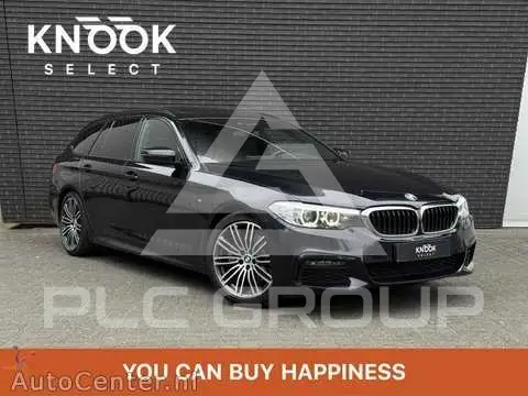 2019 BMW 523