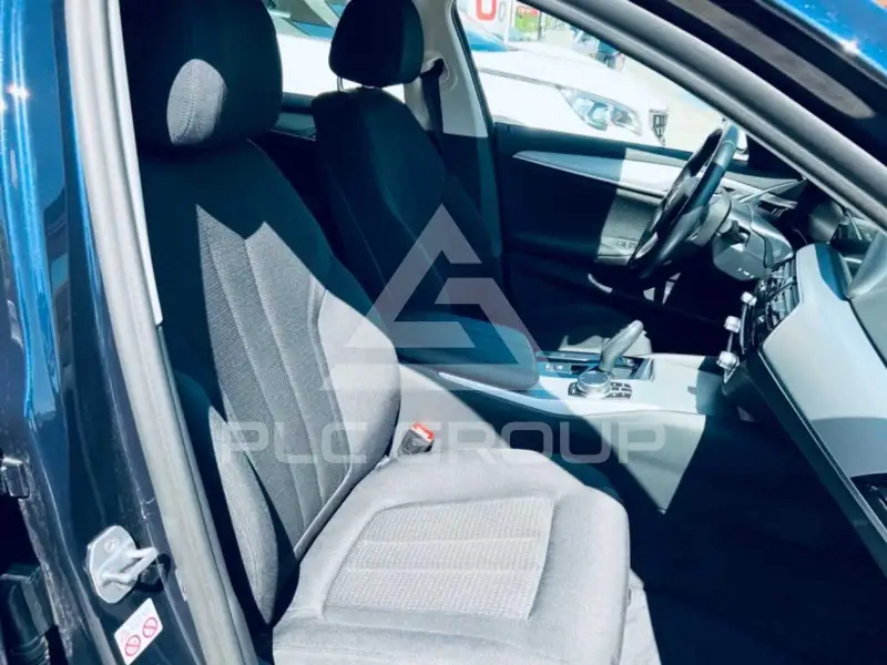 2019 BMW 523