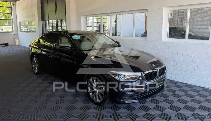 2019 BMW 523