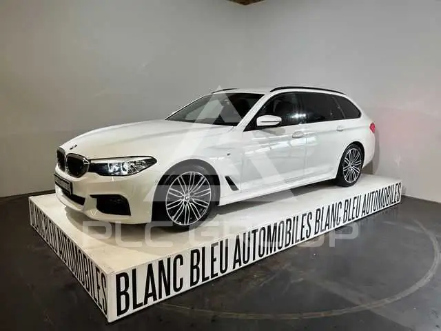 2019 BMW 523