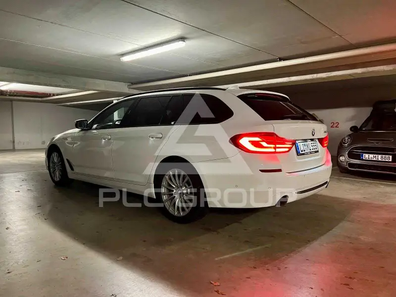 2019 BMW 523