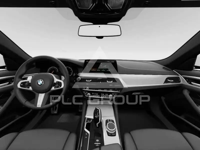 2019 BMW 523