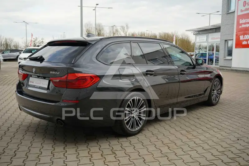 2019 BMW 523